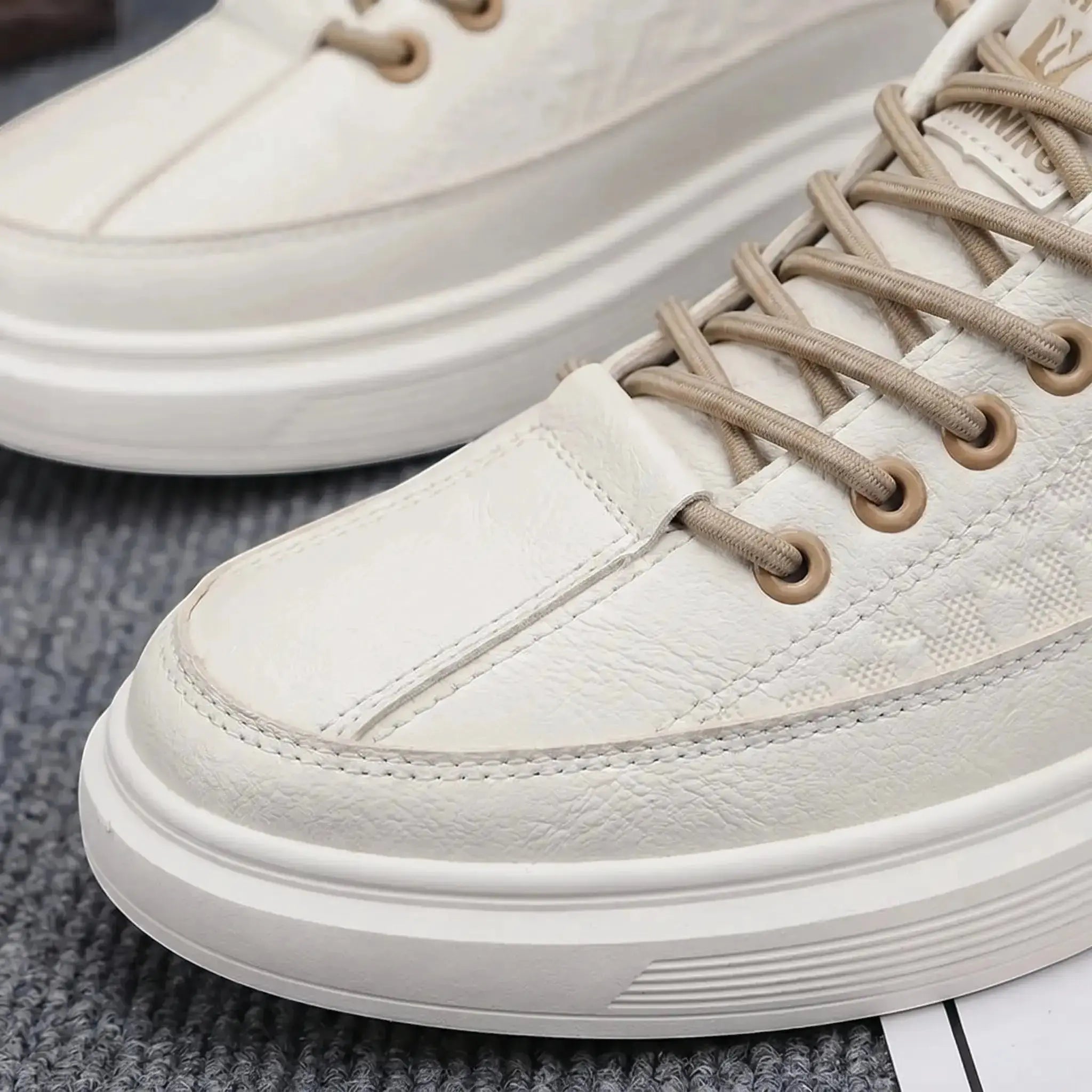 Sneakersy dla mężczyzn w minimalistycznym designie na co dzień