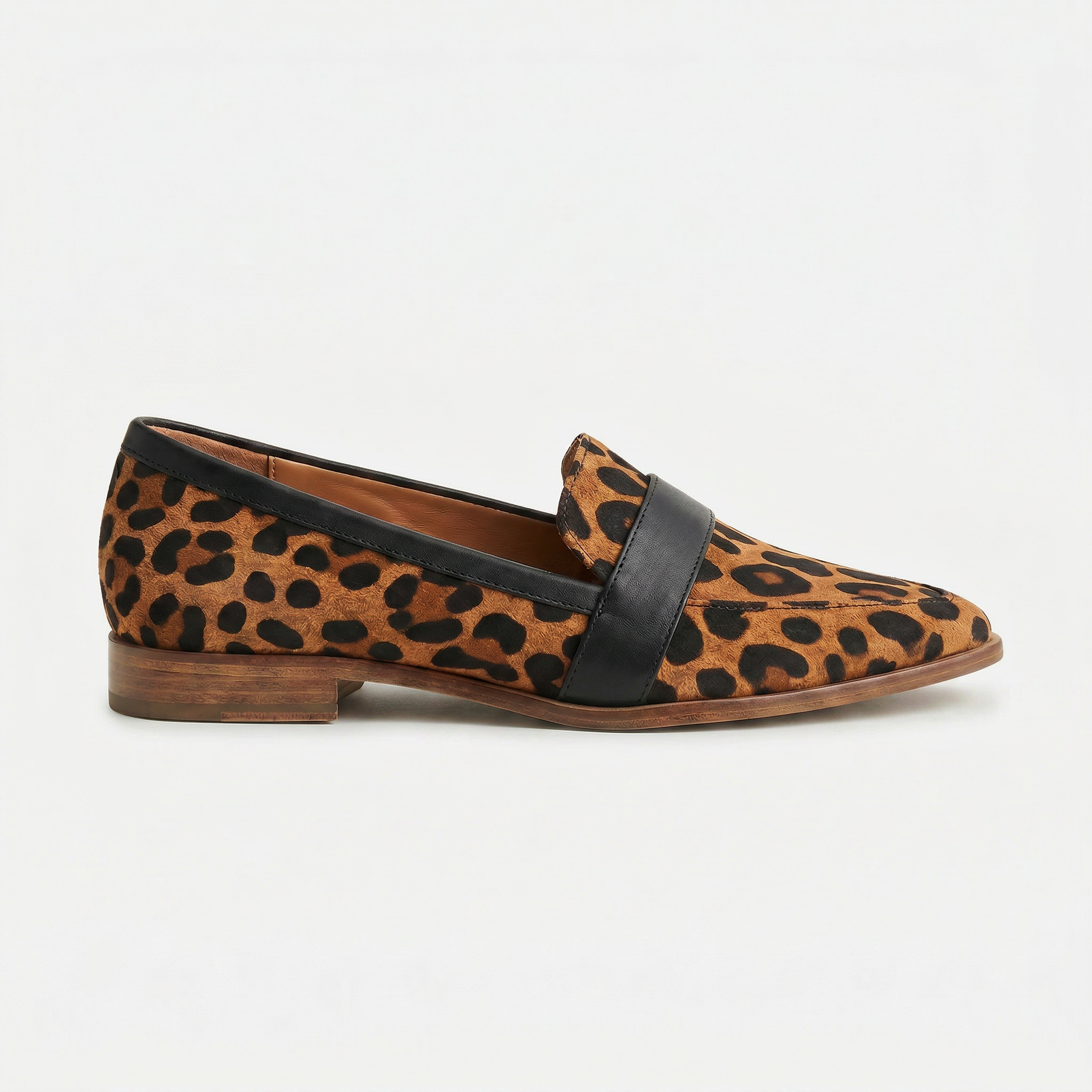 Liva | Loafers Femme en Ruskind avec Tige Basse et Confort Optimal | Idéal pour le Printemps et l'Été 6