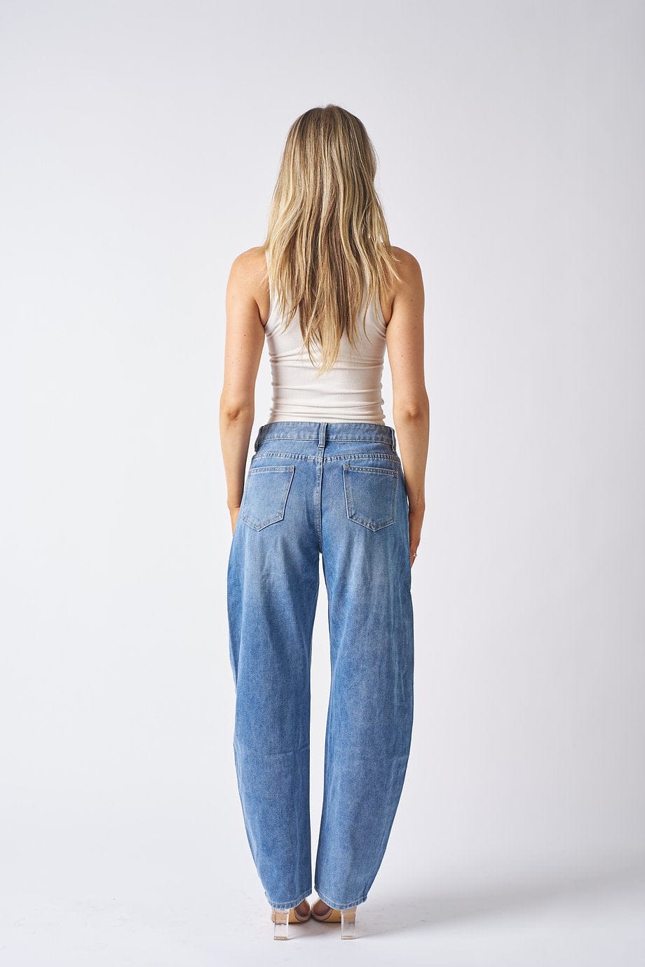 Astrid Barrel Leg Jeans Dame – Høj Talje i 100% Bomuld