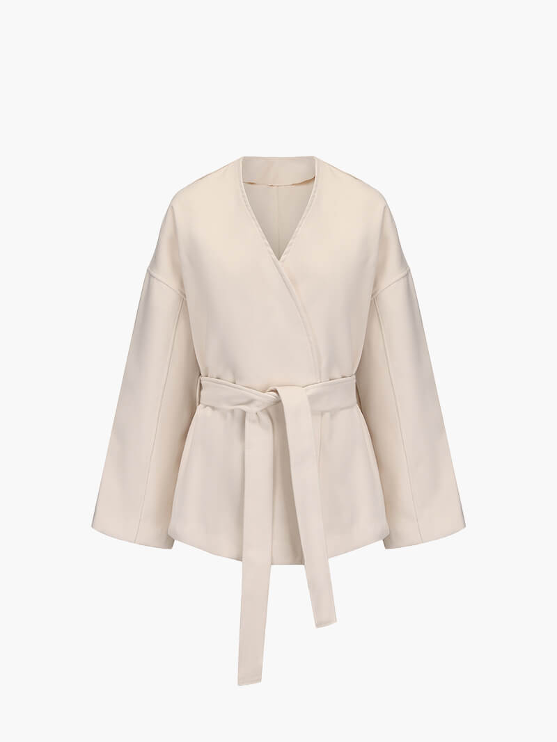 Helle | Tailored Frakke Dame i Beige med Selvbindende Bælte | Elegant Silhuet til Efterår og Vinter 4