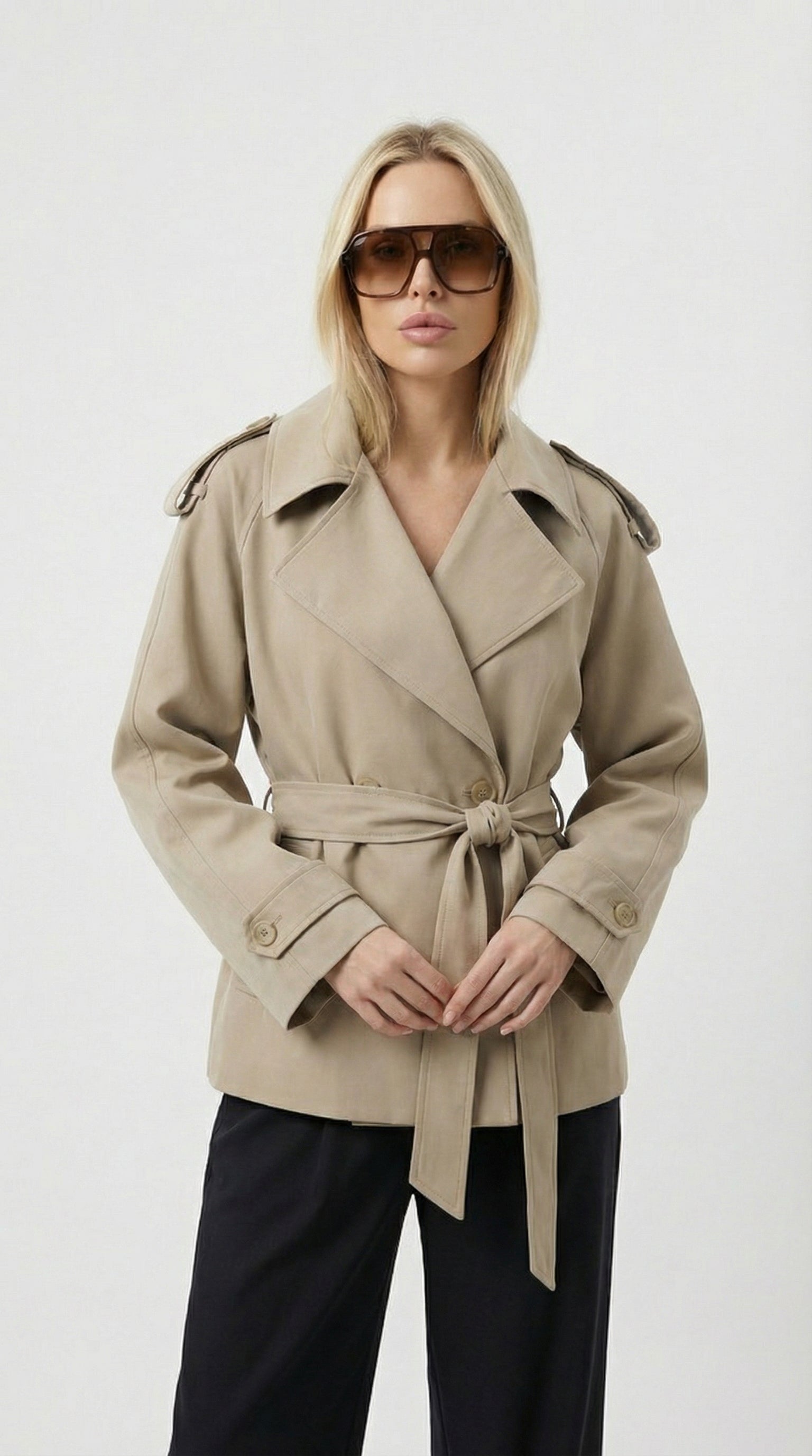 Colette Khaki Kort Trenchcoat Dame – Med Bælte, Figursyet